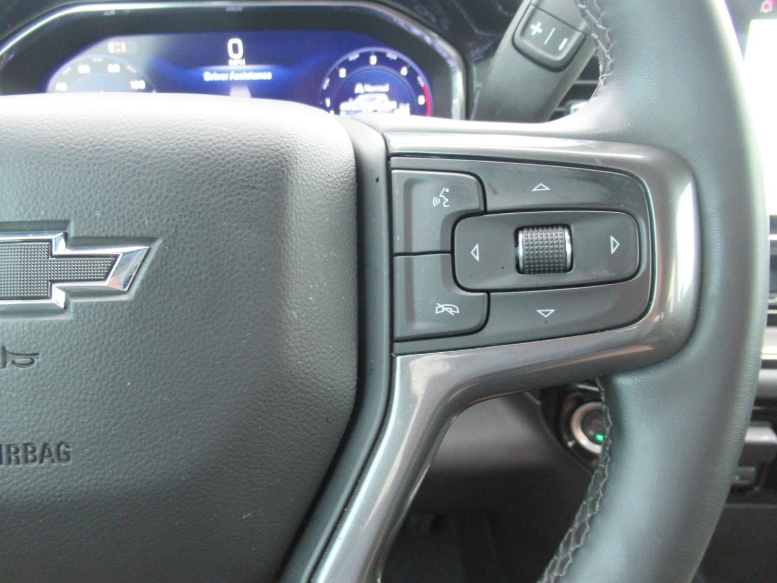 Used 2025 Chevrolet Silverado 2500 ZR2 w/ Technology Package AWD/4WD image 29