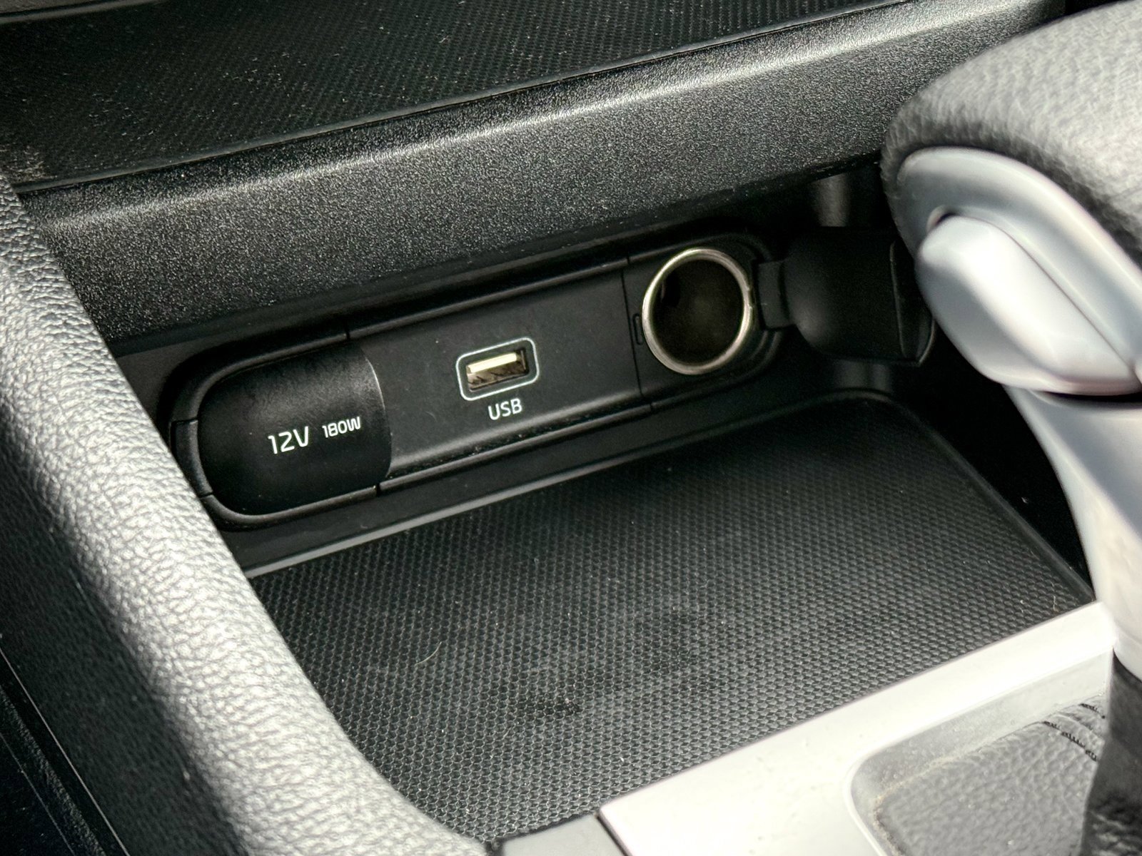 Used 2023 Kia Forte LXS w/ LXS Technology Package image 21