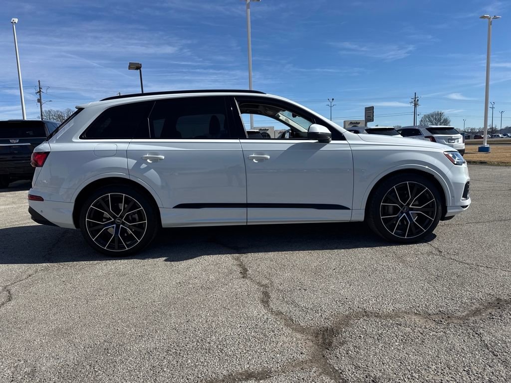 Used 2022 Audi Q7 3.0T Prestige image 8