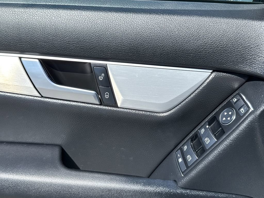 Used 2012 Mercedes-Benz C 250 Sedan image 25
