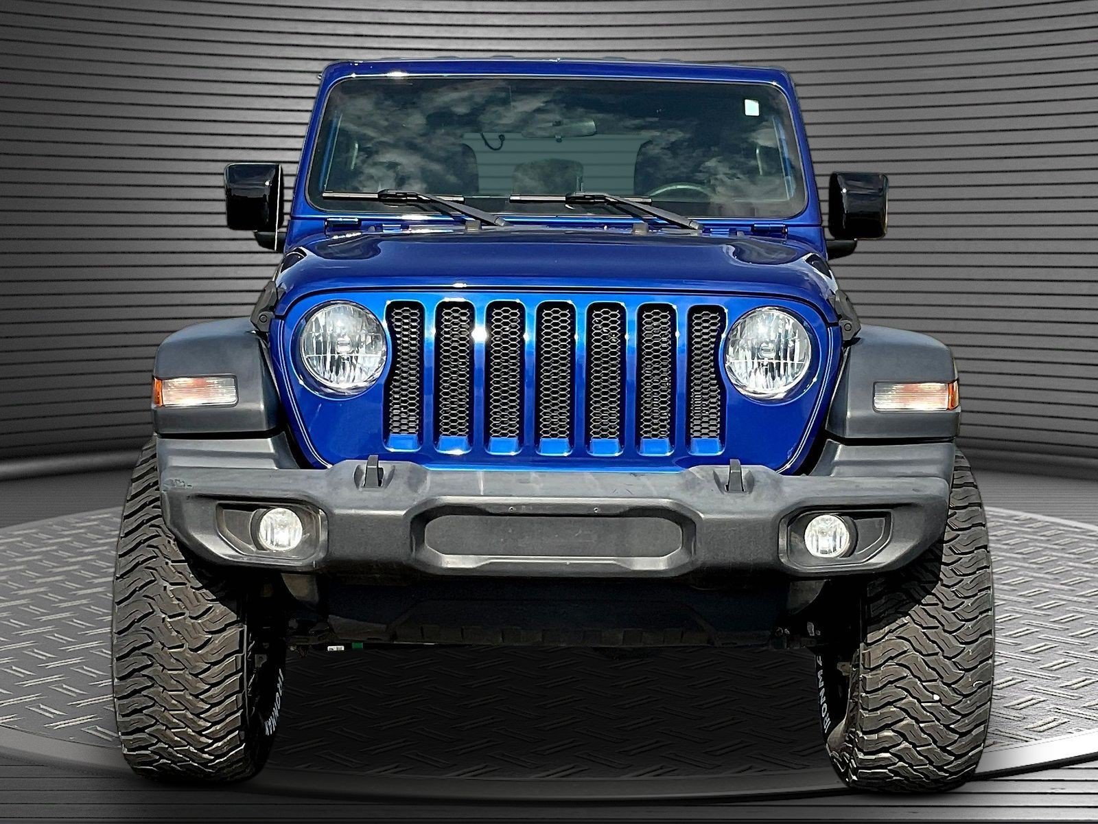 Used 2019 Jeep Wrangler Sport AWD/4WD image 2