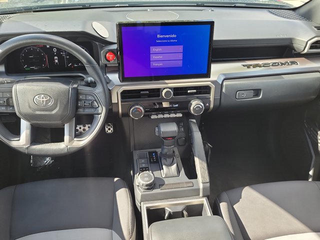 Used 2025 Toyota Tacoma Limited AWD/4WD image 15