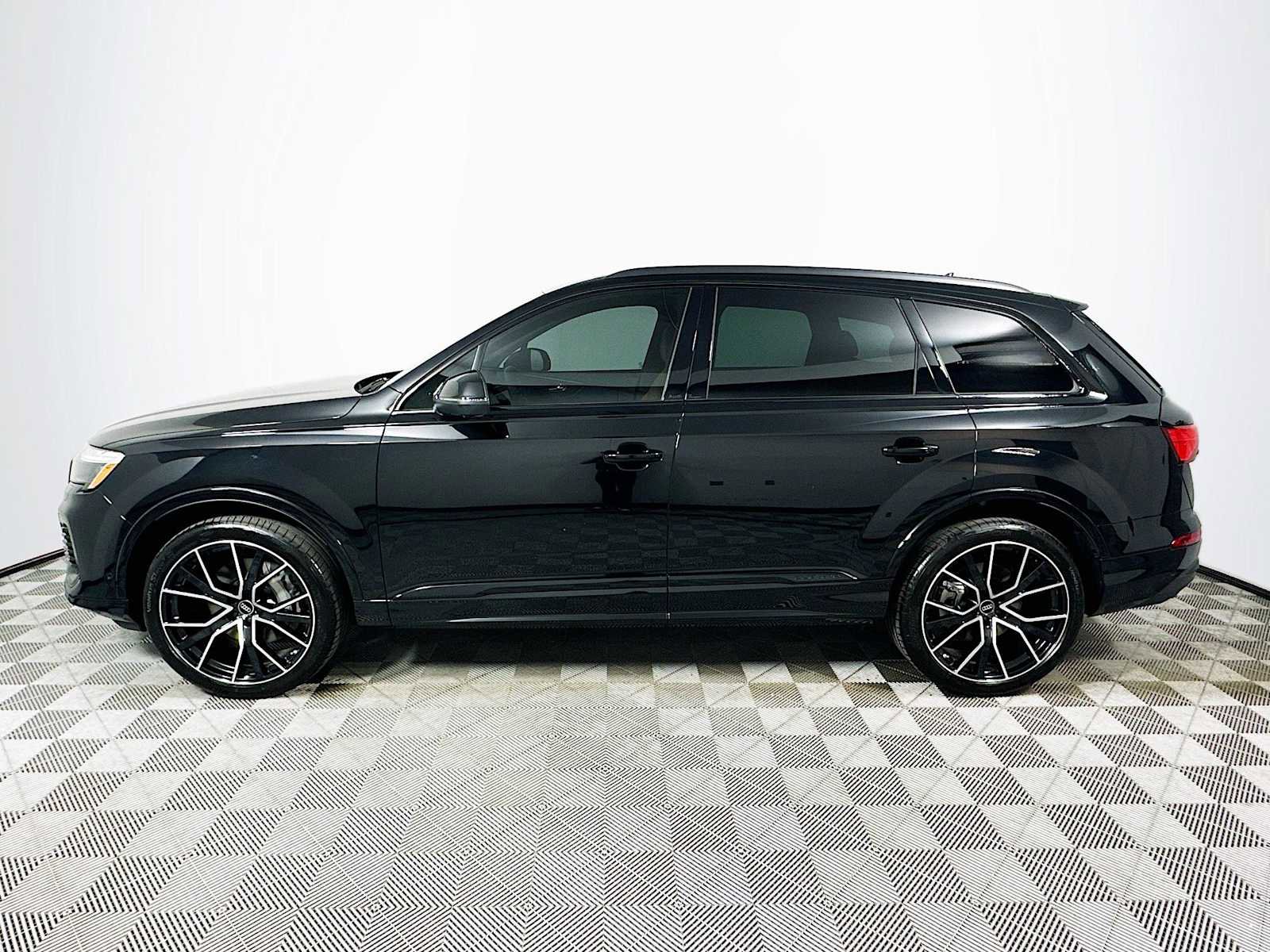 New 2025 Audi Q7 3.0T Premium Plus image 4