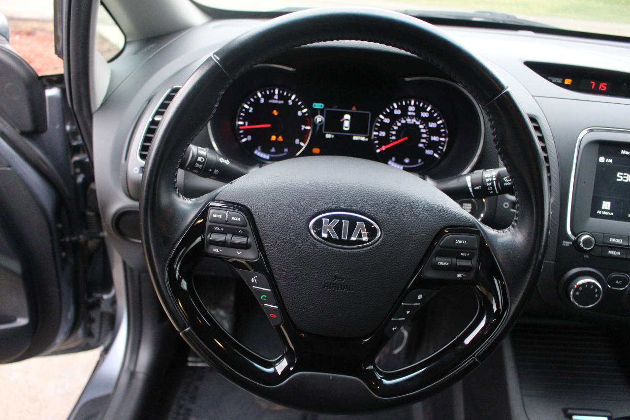 Used 2017 Kia Forte S w/ S Technology Package image 18