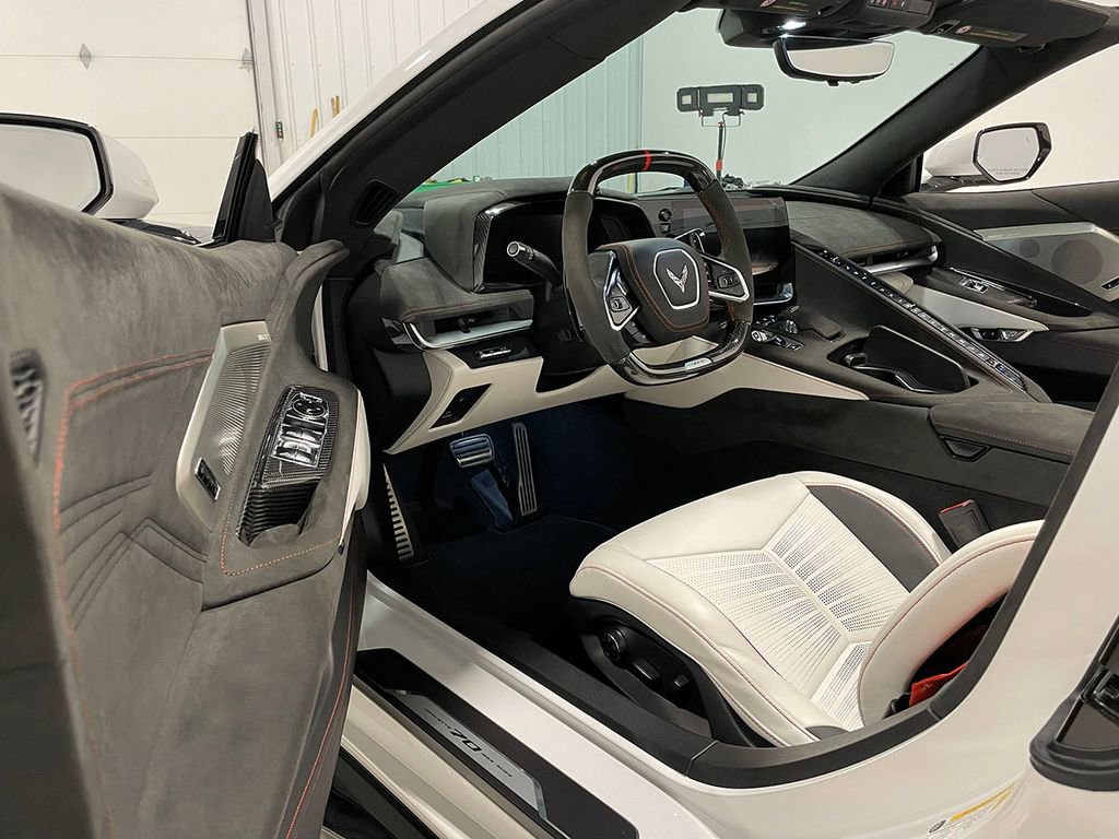 Used 2023 Chevrolet Corvette Z06 image 50