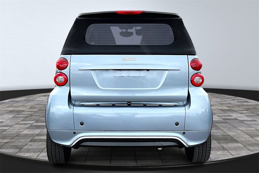 Used 2013 smart fortwo passion image 4