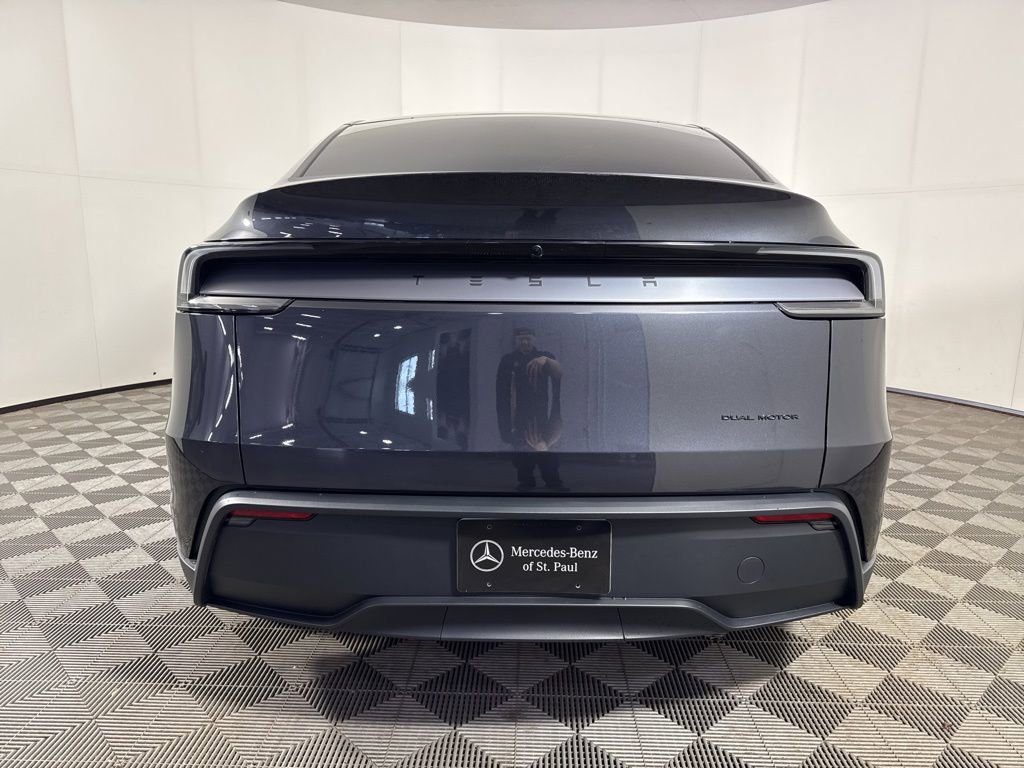 Used 2026 Tesla Model Y Long Range image 5