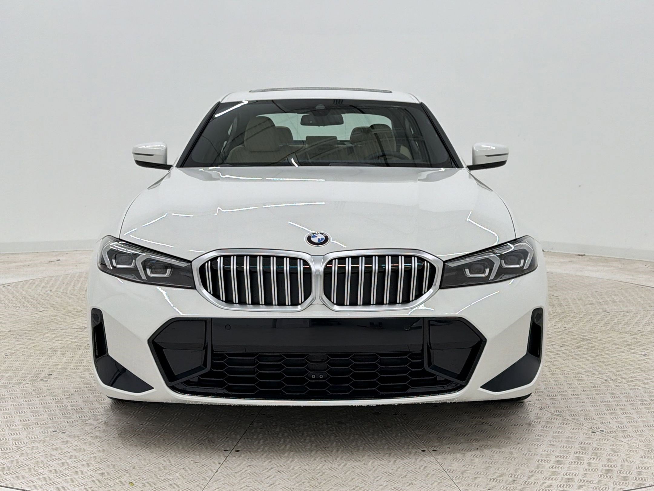 New 2026 BMW 330i Sedan w/ M Sport Package RWD image 6