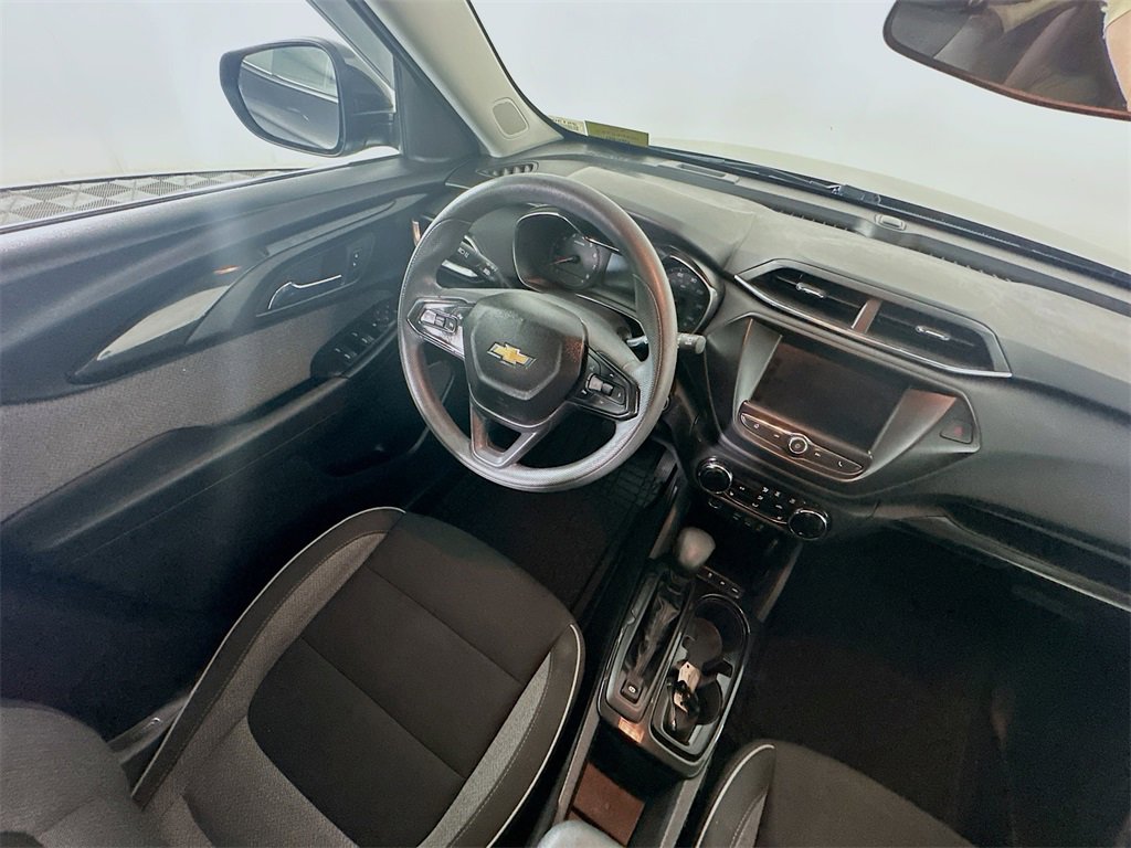Used 2023 Chevrolet TrailBlazer LT image 9