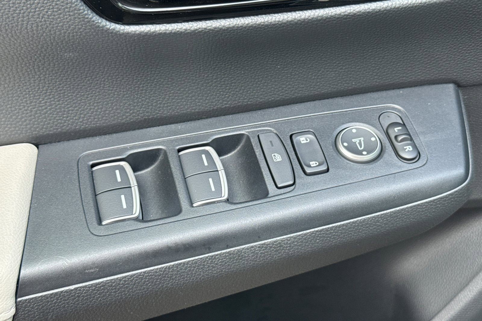 Certified 2023 Honda CR-V EX-L image 13