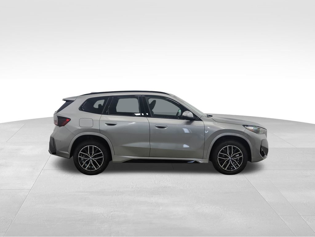 Used 2026 BMW X1 xDrive28i w/ Technology Package image 6