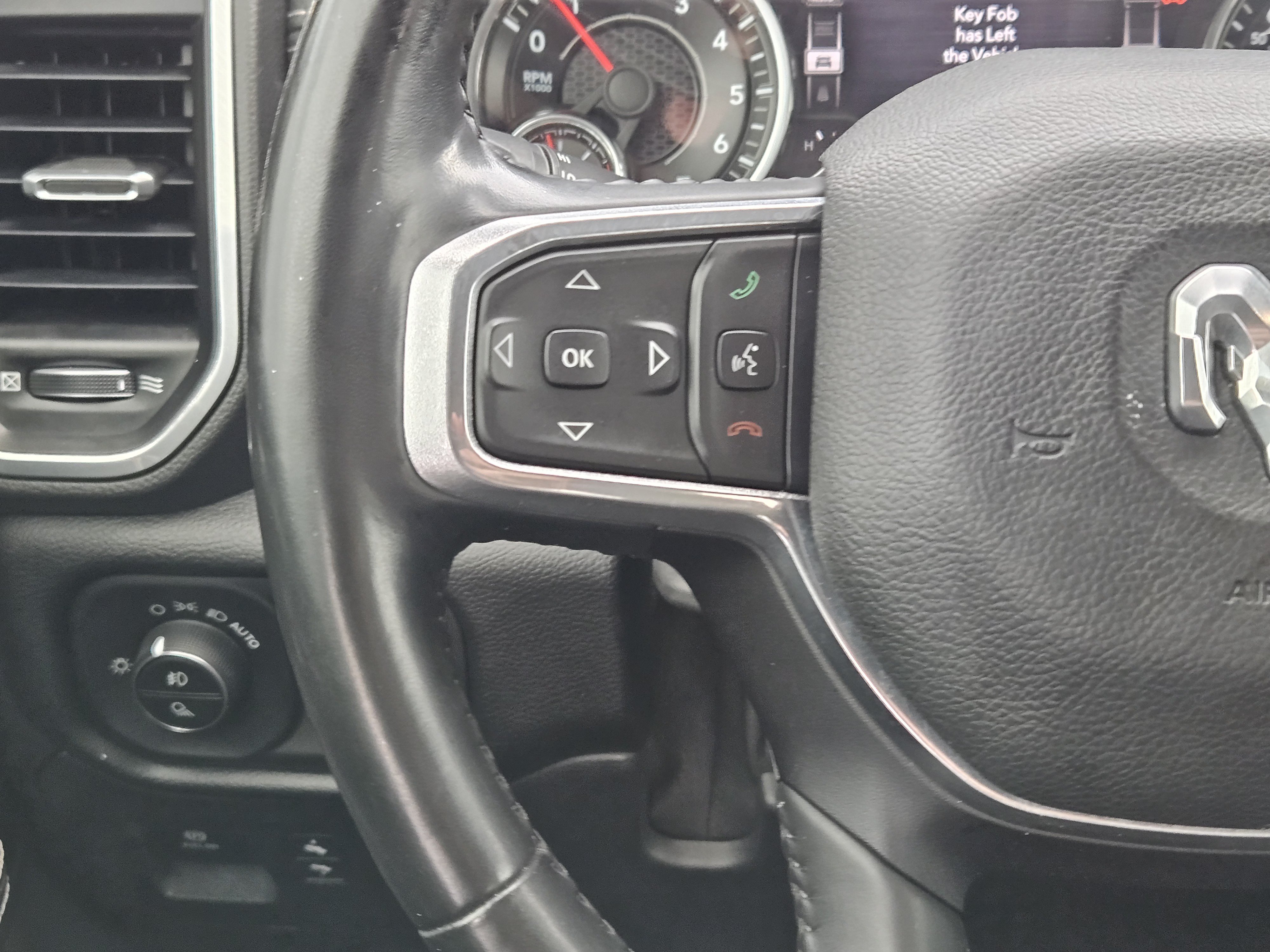 Used 2021 RAM 1500 Laramie AWD/4WD image 29