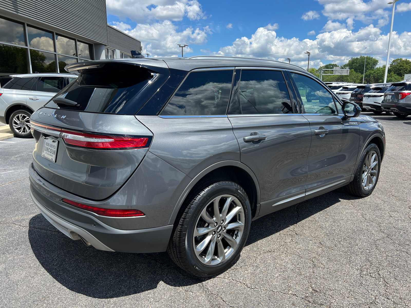 Certified 2022 Lincoln Corsair AWD w/ Premium Package image 8