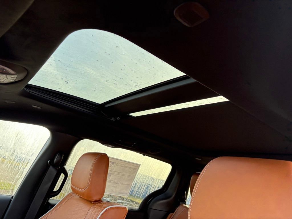 New 2026 Chrysler Pacifica Pinnacle w/ Trailer Tow Group image 17