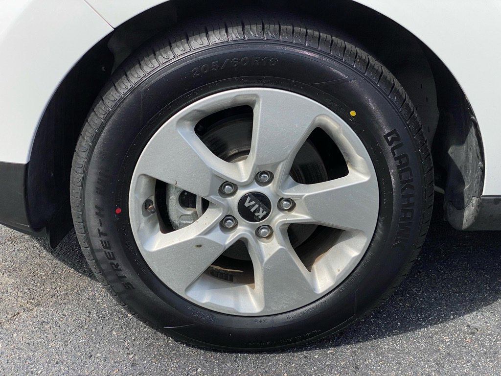 Used 2019 Kia Soul image 12