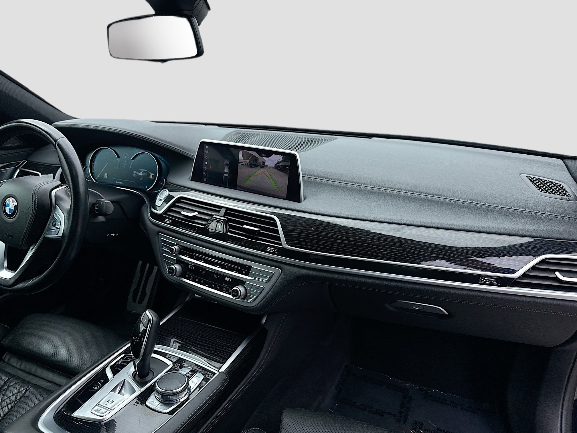 Used 2019 BMW 750i image 31