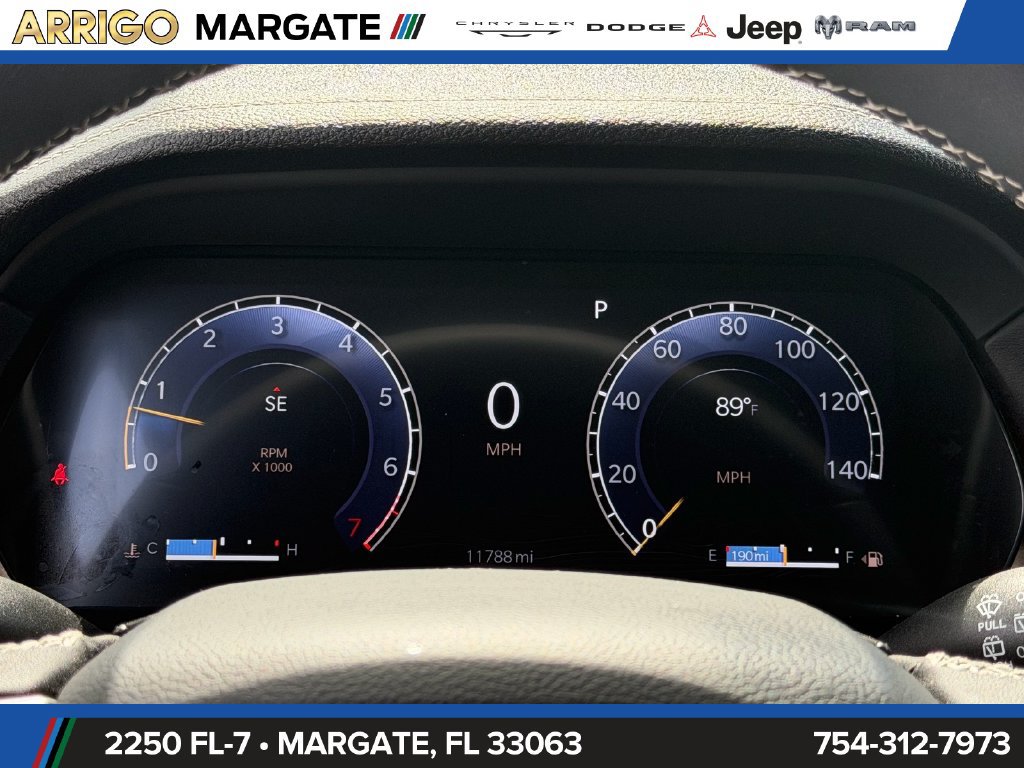 Certified 2025 Jeep Grand Cherokee Limited w/ Black Appearance Package RWD image 22
