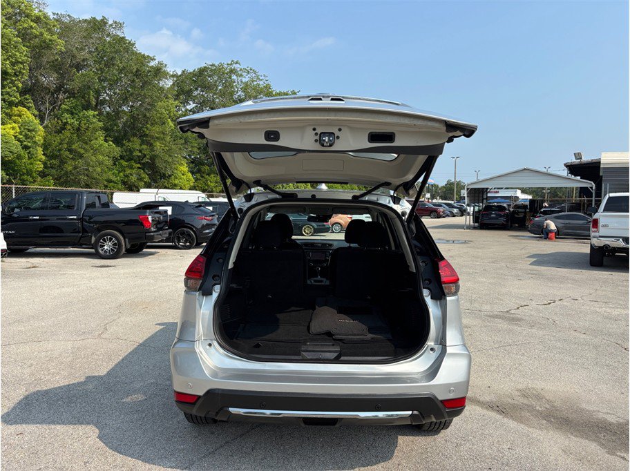 Used 2020 Nissan Rogue SV w/ Premium Package FWD image 44