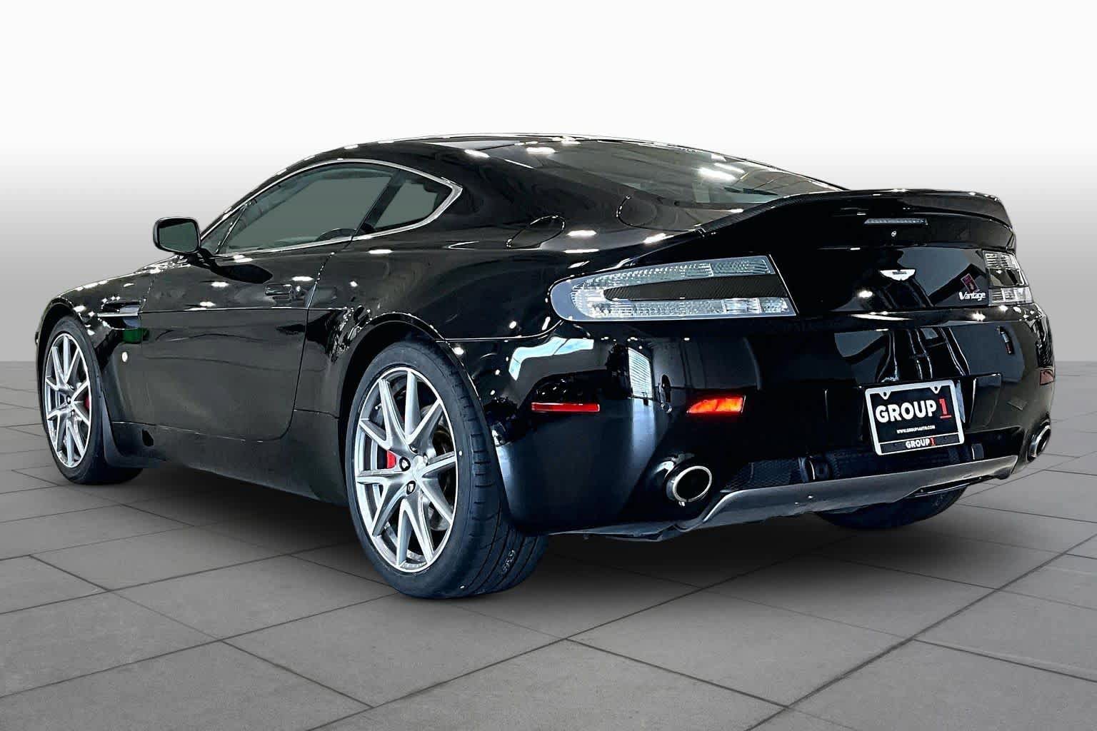 Used 2008 Aston Martin V8 Vantage Coupe RWD image 11