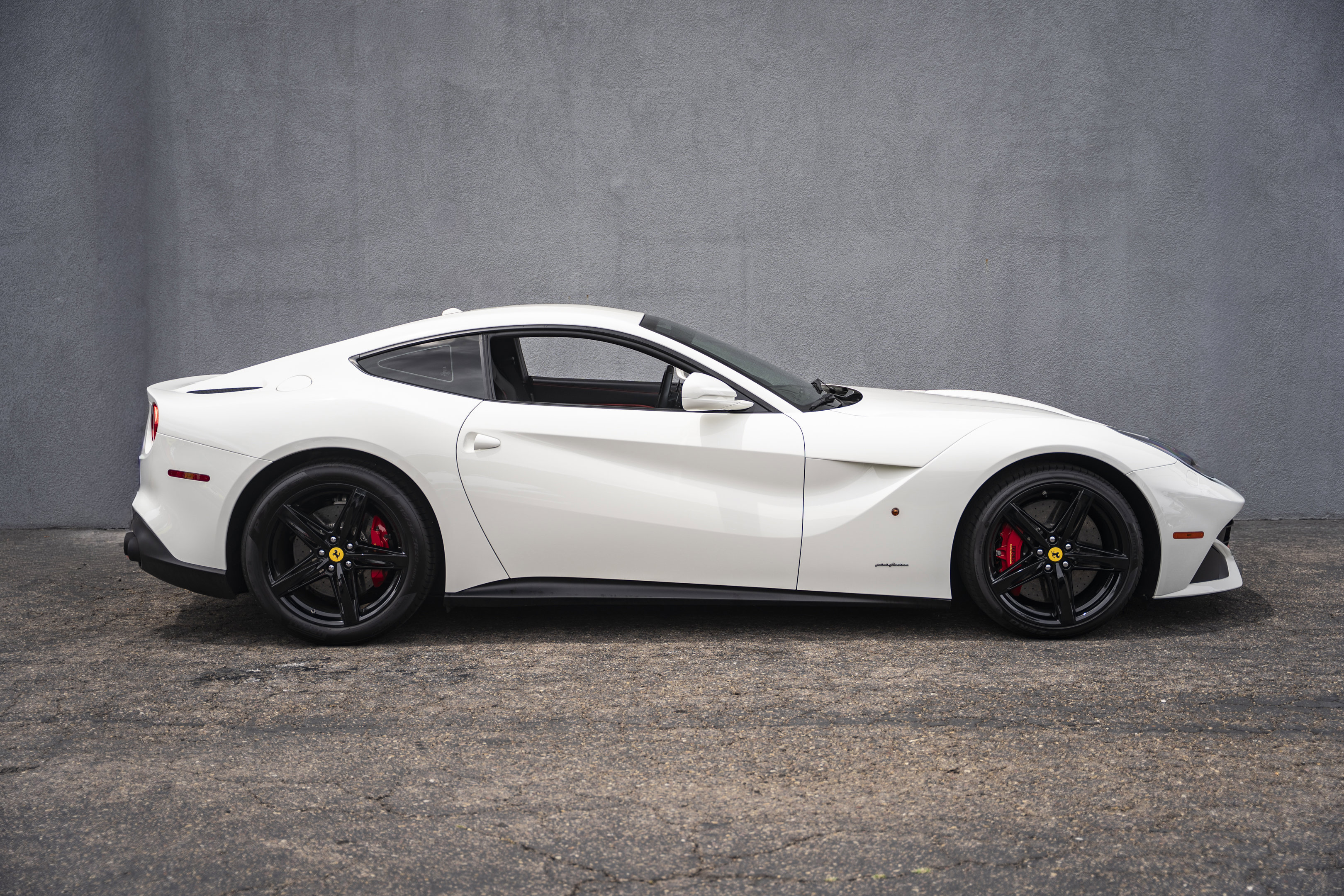 Certified 2015 Ferrari F12 Berlinetta RWD image 6