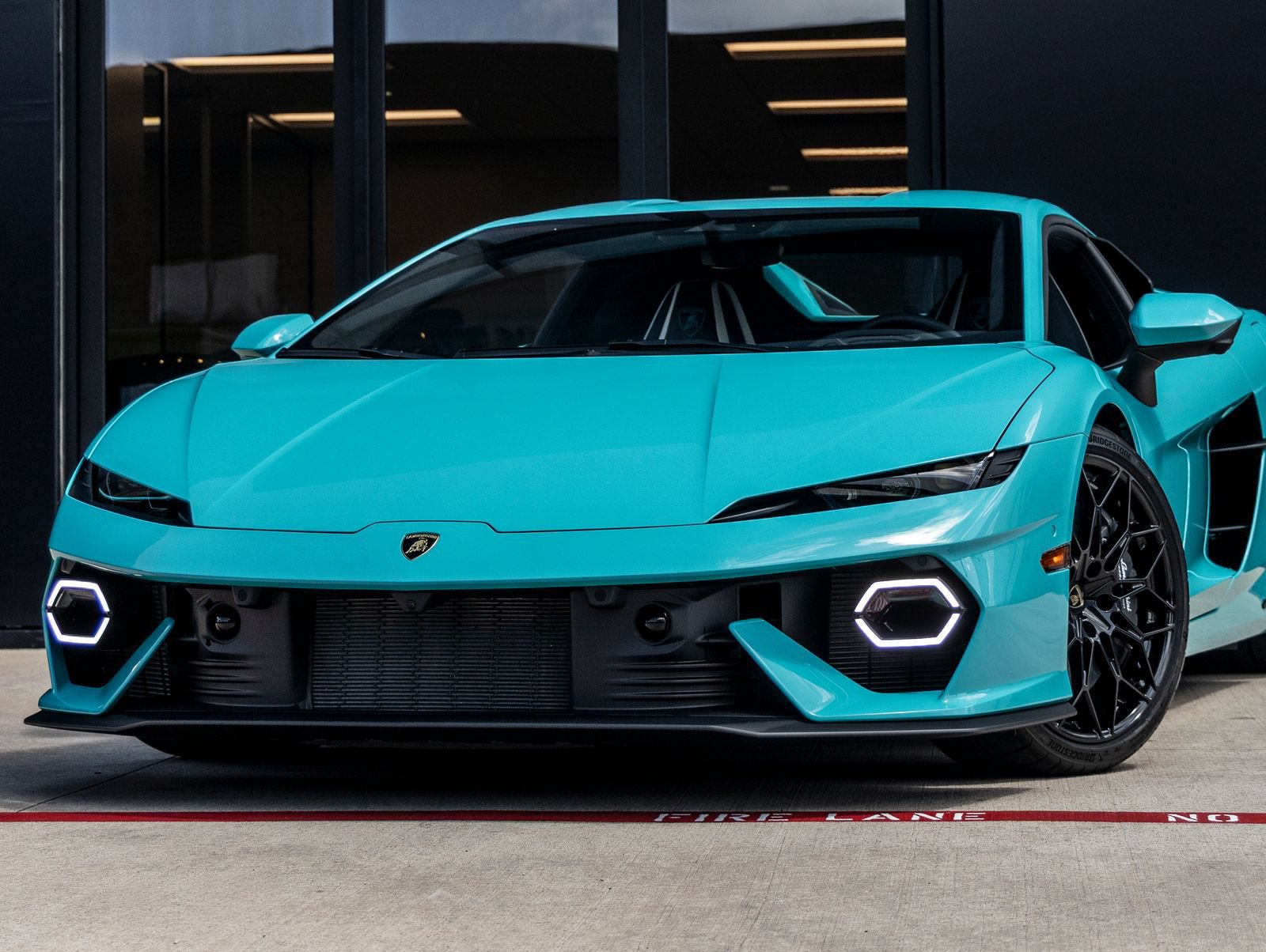 Used 2026 Lamborghini Temerario AWD/4WD image 3