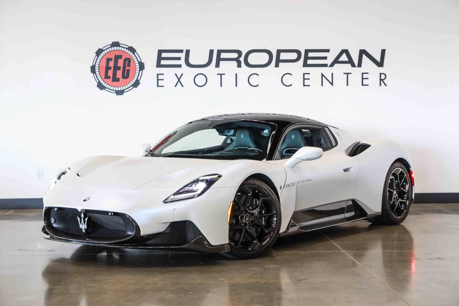 Used 2022 Maserati MC20 Coupe RWD image 7