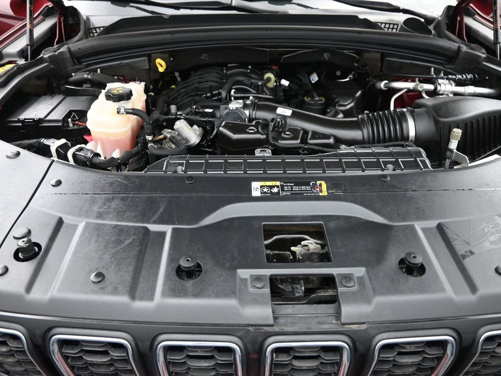 Used 2023 Jeep Grand Cherokee L Laredo image 24