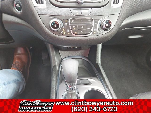 Used 2023 Chevrolet Malibu LT image 18