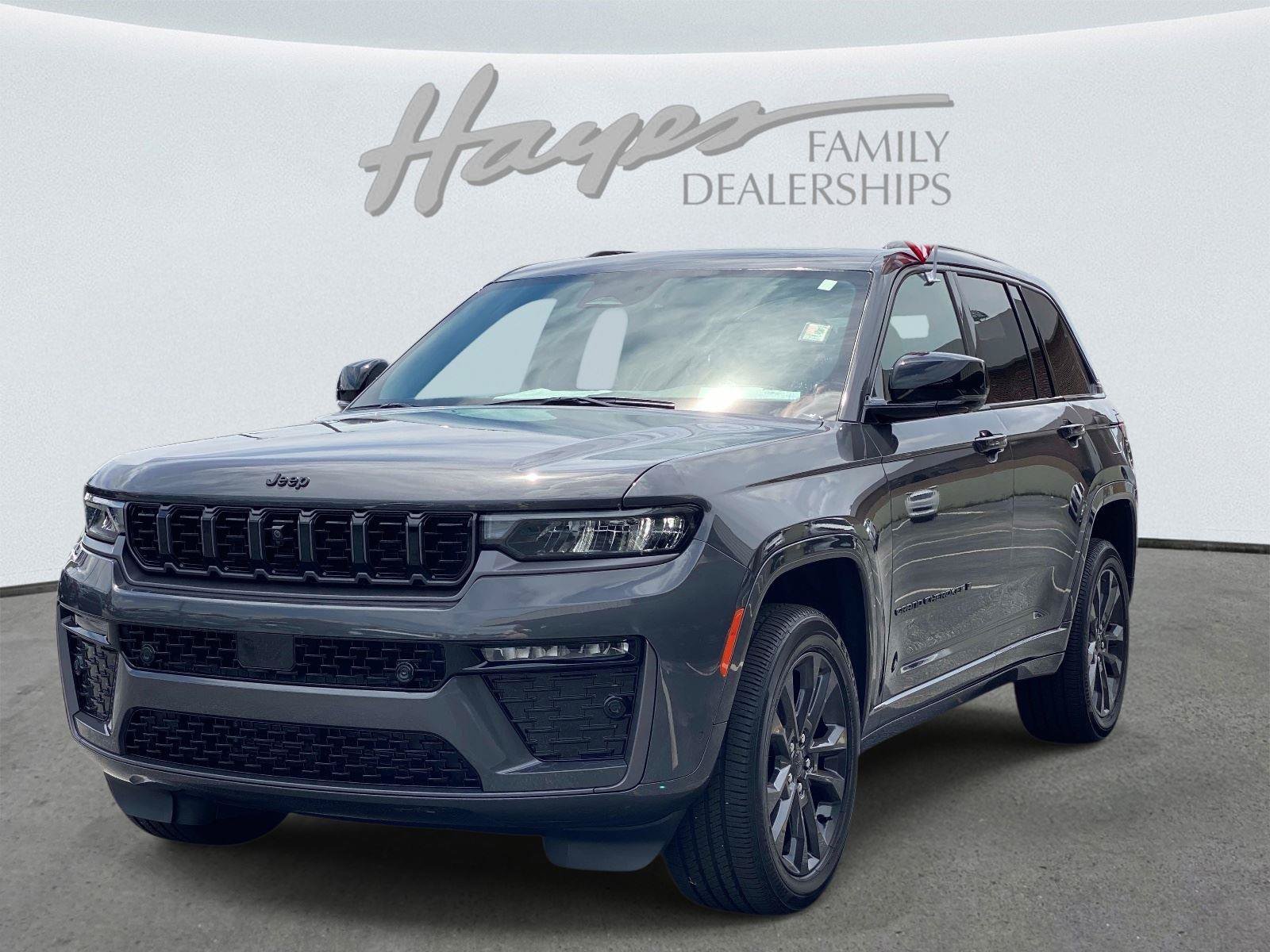 Used 2026 Jeep Grand Cherokee Limited AWD/4WD image 10