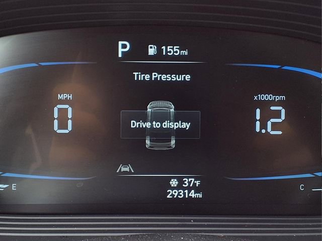 Certified 2025 Hyundai Venue SEL FWD image 20