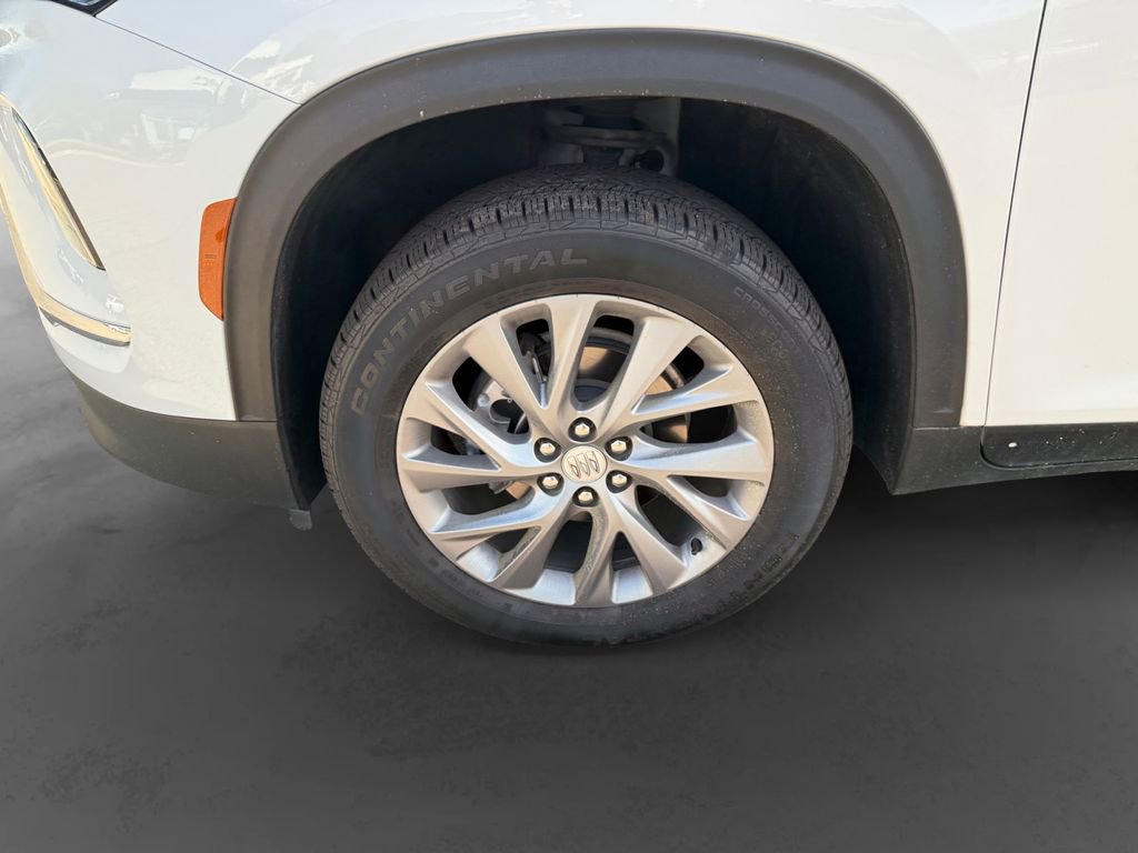 Used 2025 Buick Enclave Preferred image 9