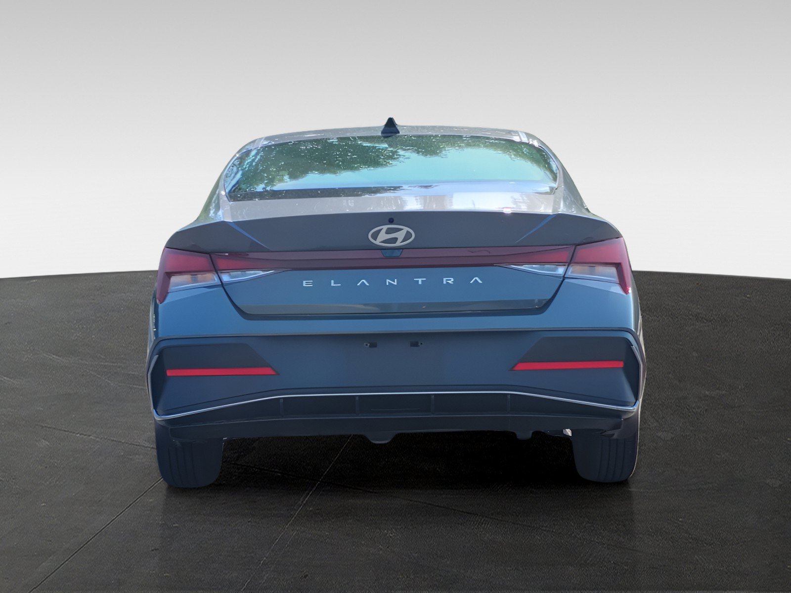 Certified 2025 Hyundai Elantra SE FWD image 6