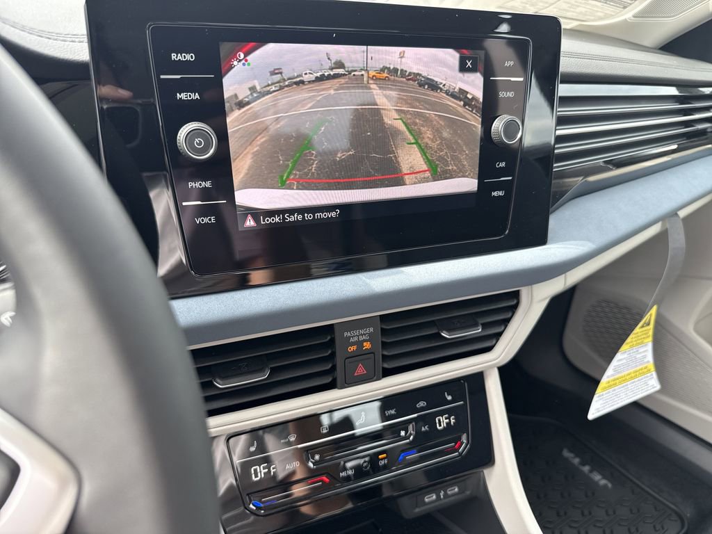 New 2026 Volkswagen Jetta SE FWD image 21