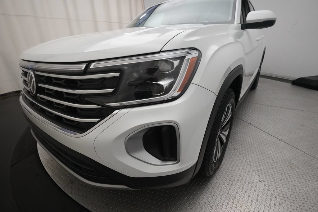 Used 2024 Volkswagen Atlas SE AWD/4WD image 22