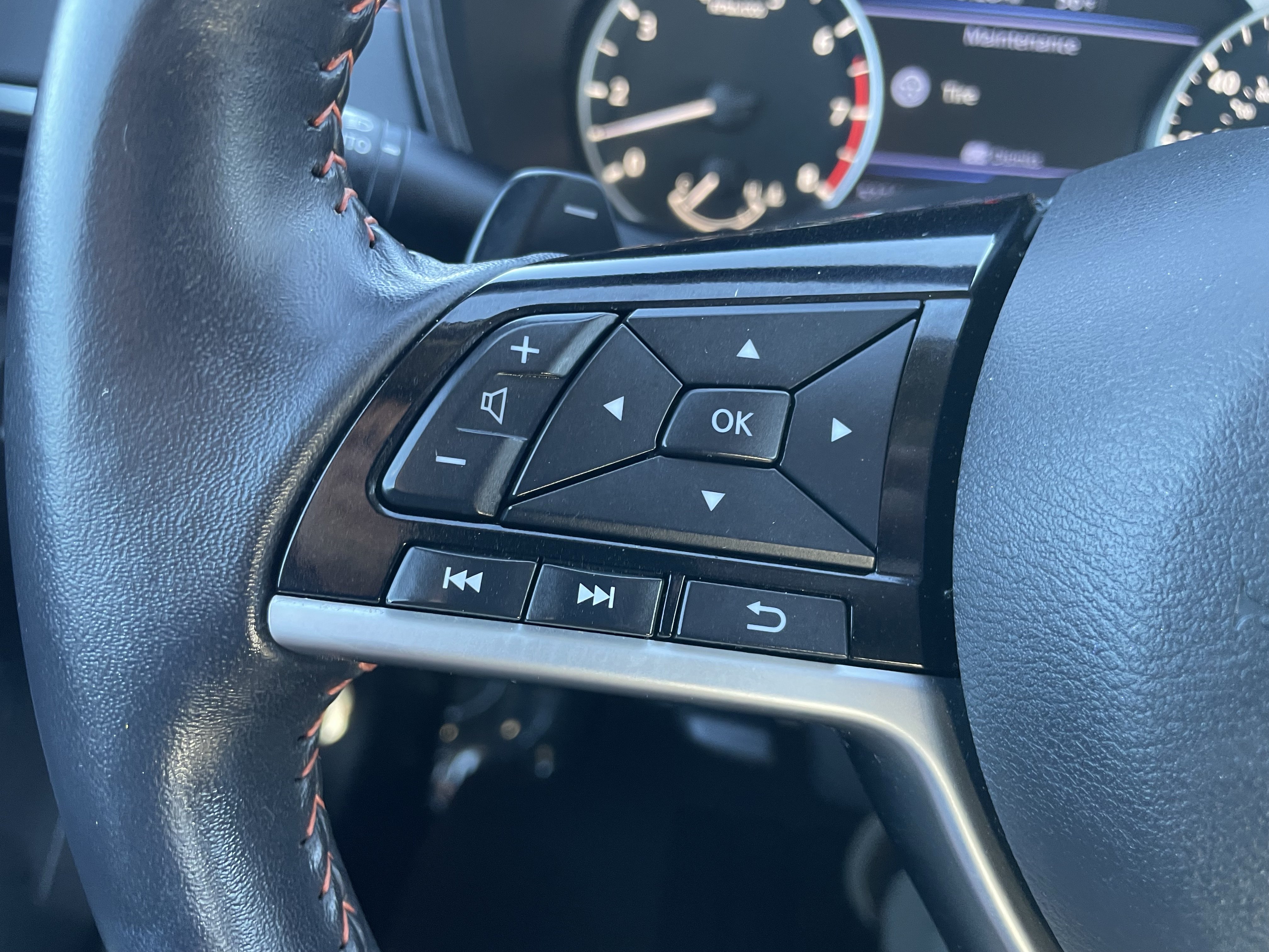 Used 2021 Nissan Altima 2.5 SR w/ SR Premium Package AWD/4WD image 14