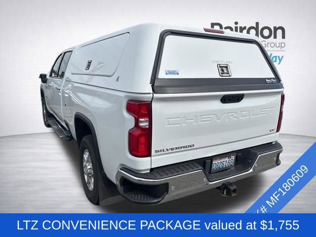 Used 2021 Chevrolet Silverado 2500 LTZ w/ LTZ Convenience Package AWD/4WD image 3