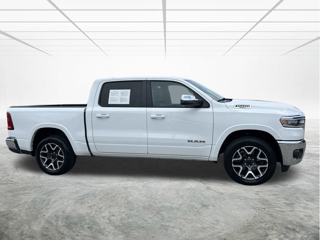 Used 2025 RAM 1500 Laramie AWD/4WD image 3