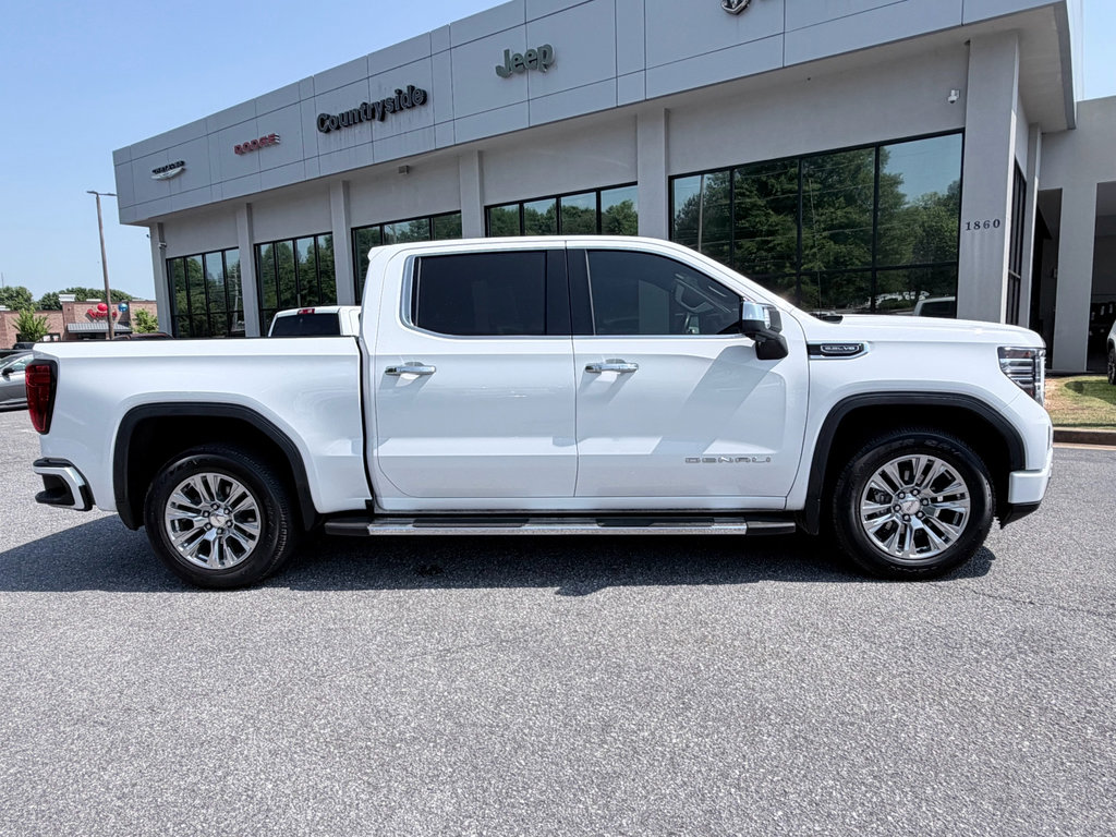 Used 2022 GMC Sierra 1500 Denali AWD/4WD image 4