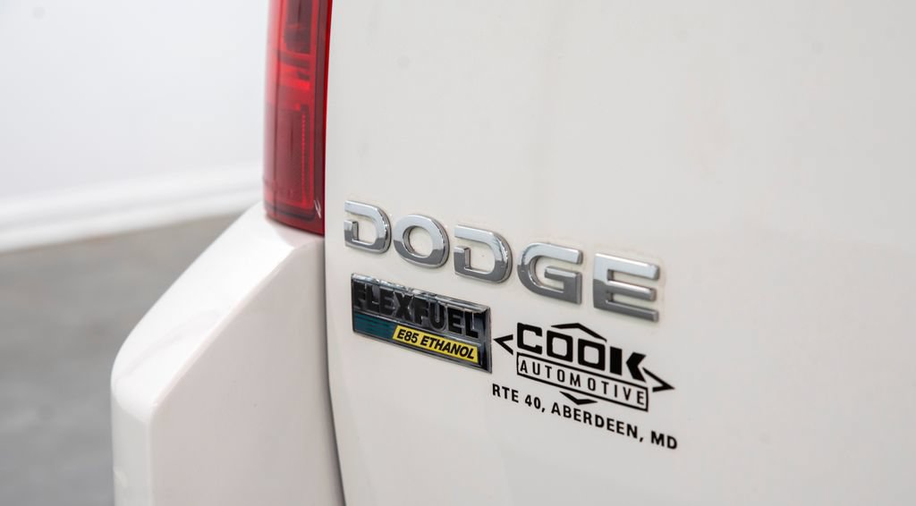 Used 2010 Dodge Grand Caravan SE w/ Climate Group FWD image 12
