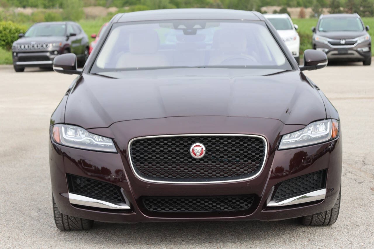 Used 2020 Jaguar XF Prestige AWD/4WD image 5
