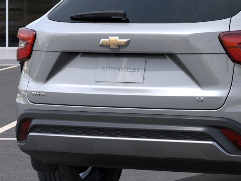 New 2026 Chevrolet Trax LT w/ Sunroof Package FWD image 14
