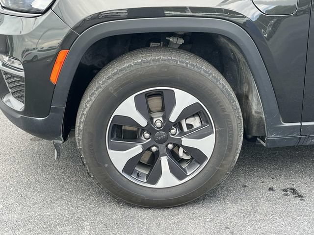 Used 2024 Jeep Grand Cherokee Limited 4xe AWD/4WD image 11