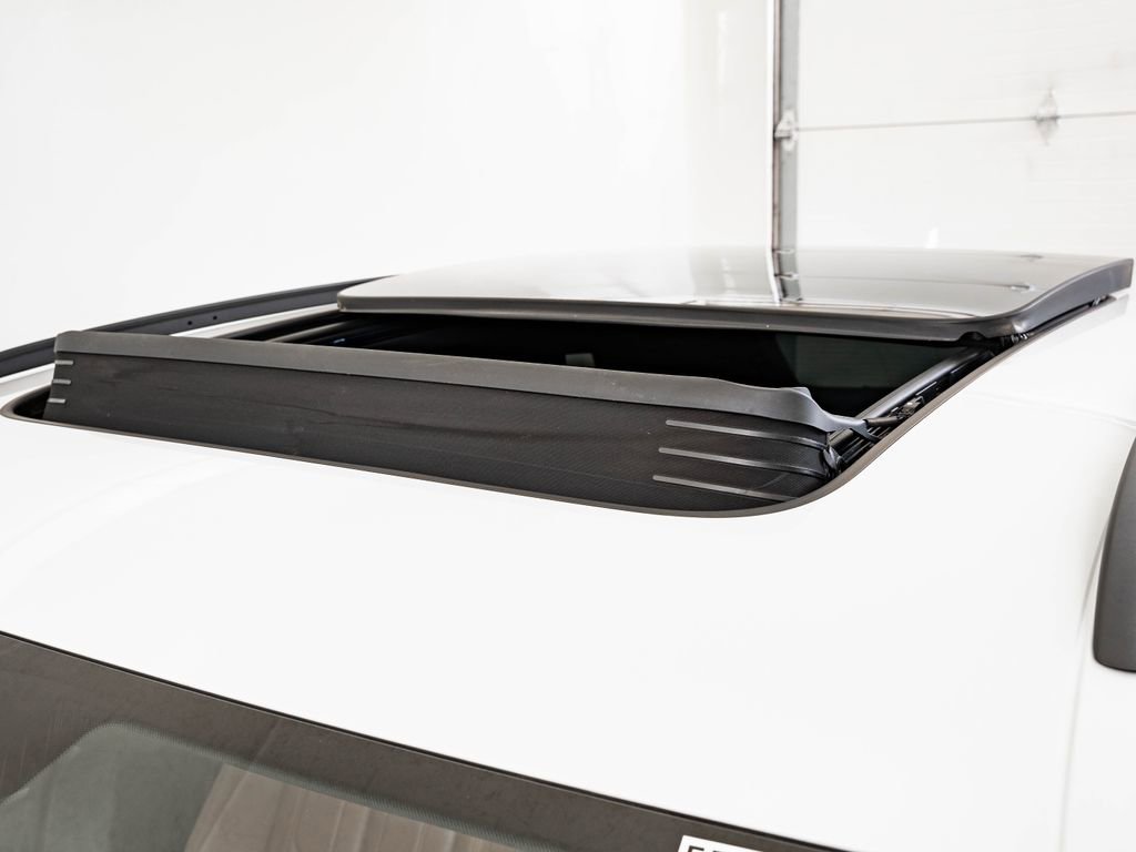 Used 2021 Audi e-tron Premium w/ Convenience Plus Package AWD/4WD image 14