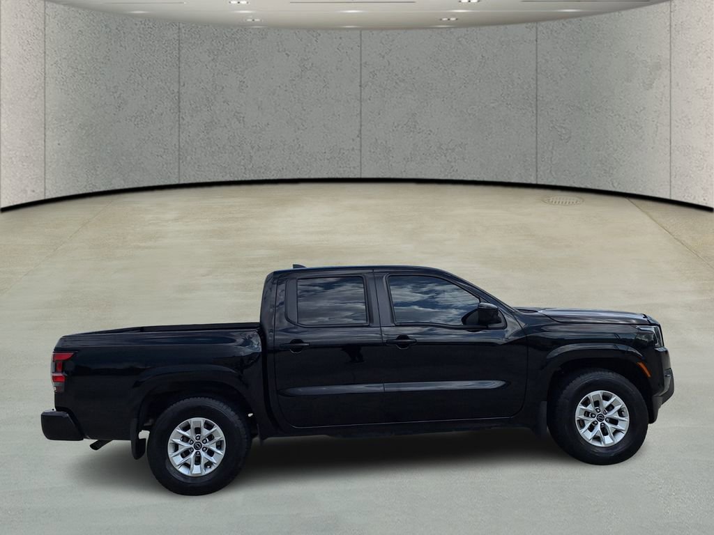 Used 2024 Nissan Frontier SV image 4