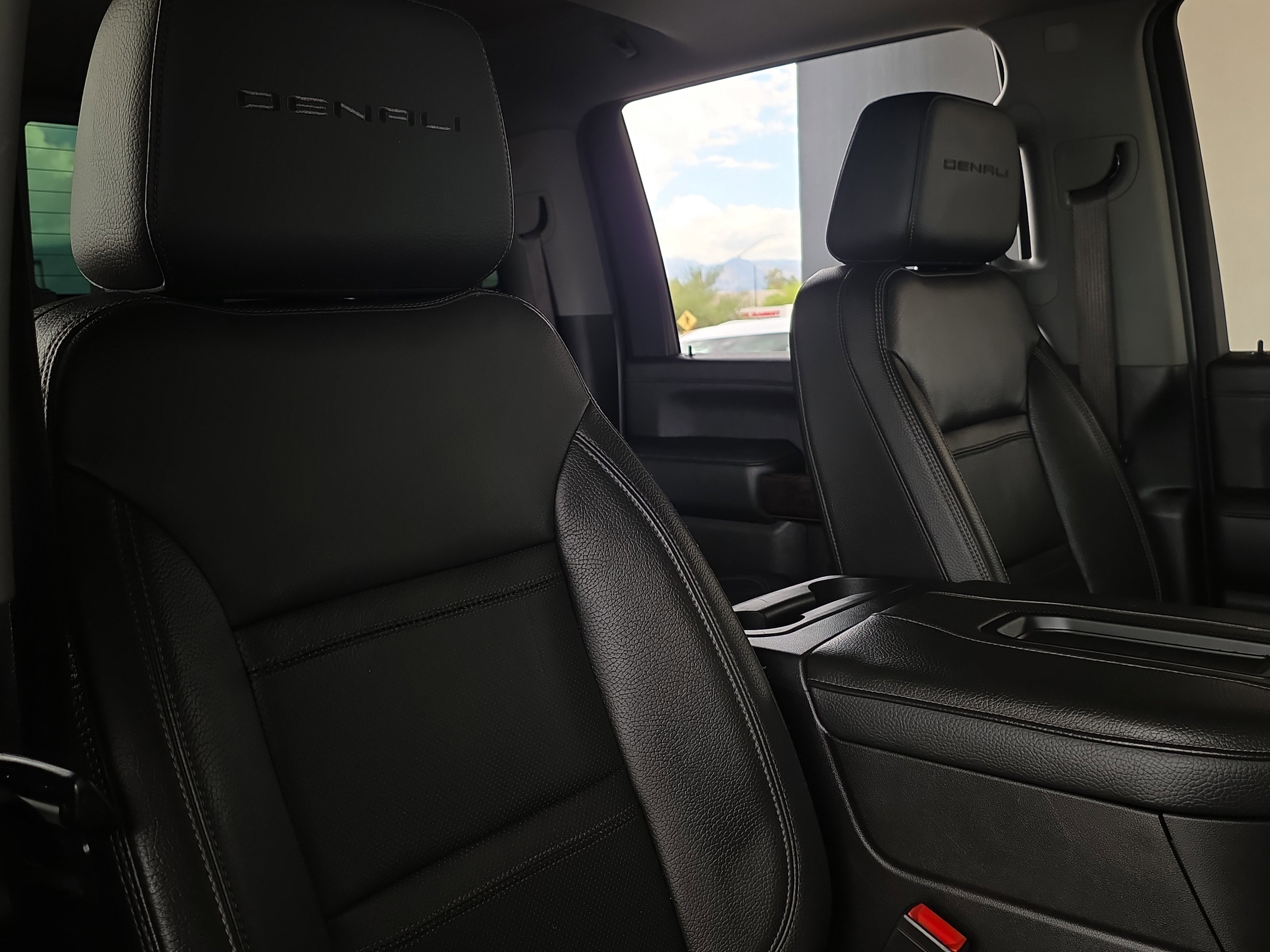 Used 2022 GMC Sierra 2500 Denali image 29