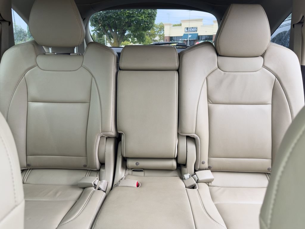 Used 2020 Acura MDX SH-AWD image 32