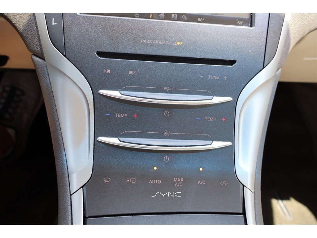 Used 2016 Lincoln MKZ Hybrid w/ Equipment Group 600A Reserve FWD image 29