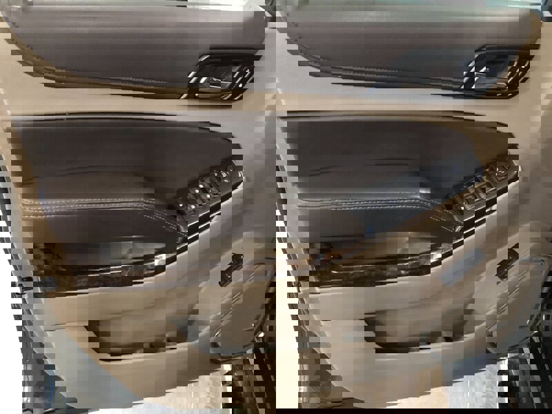 Used 2019 Chevrolet Suburban LT w/ LT Signature Package image 26