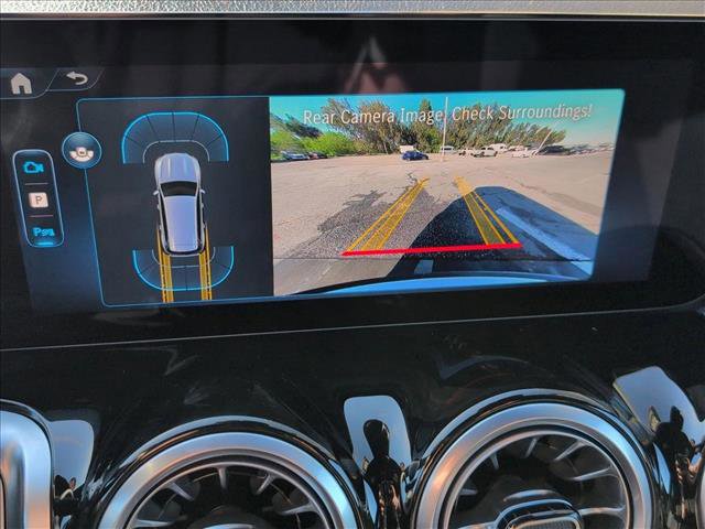 Used 2025 Mercedes-Benz GLB 250 image 14
