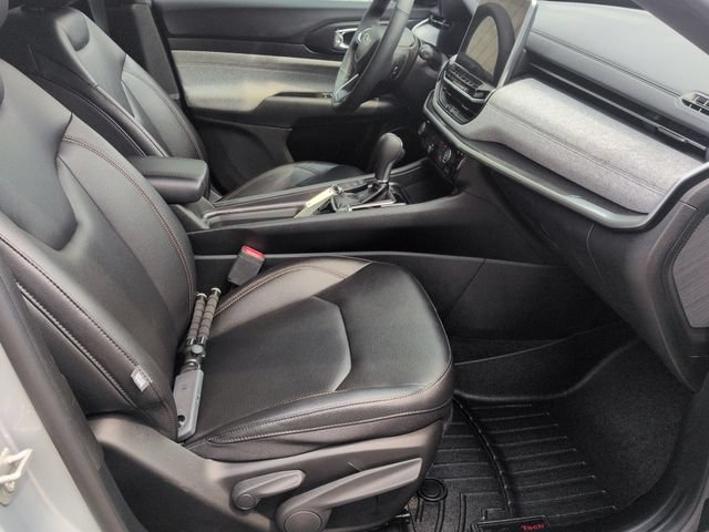 Used 2024 Jeep Compass Latitude AWD/4WD image 29